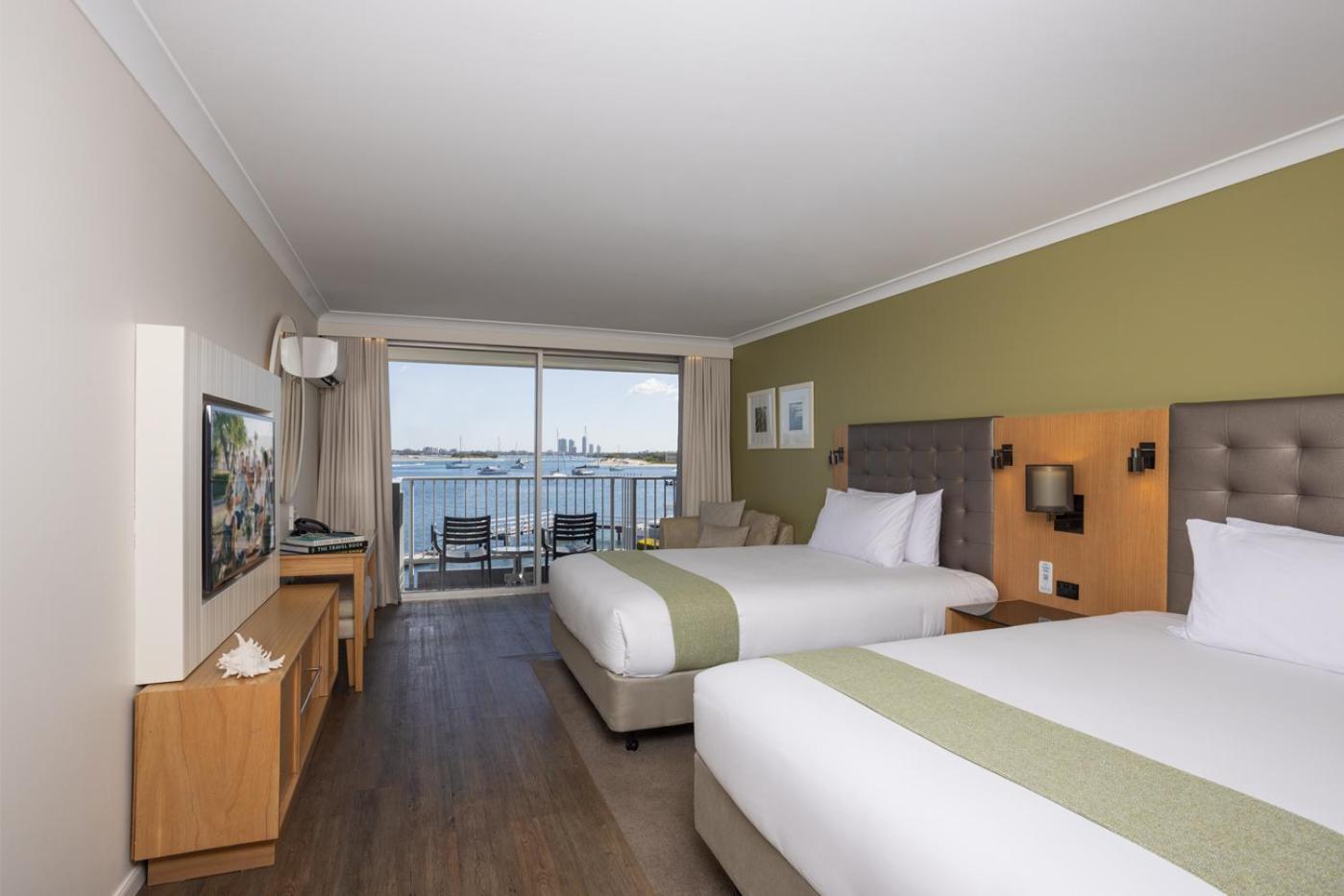 Main Beach Sea World Resort מראה חיצוני תמונה