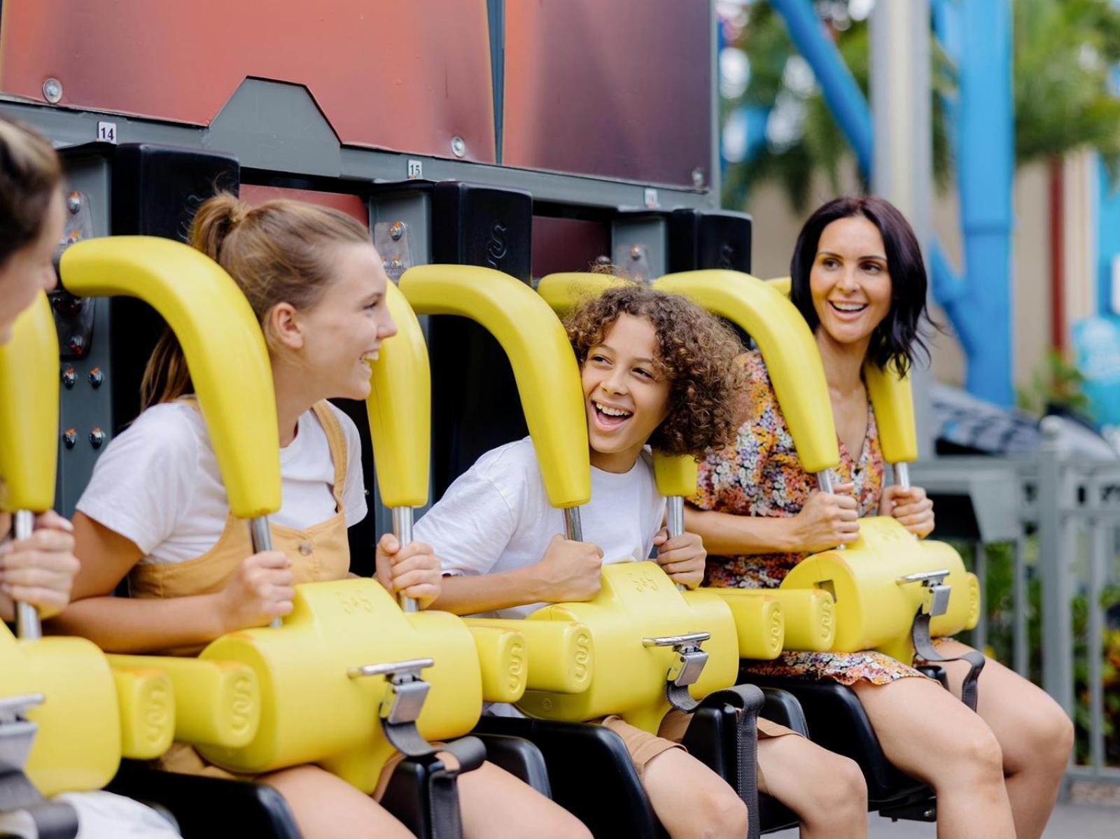 Main Beach Sea World Resort מראה חיצוני תמונה