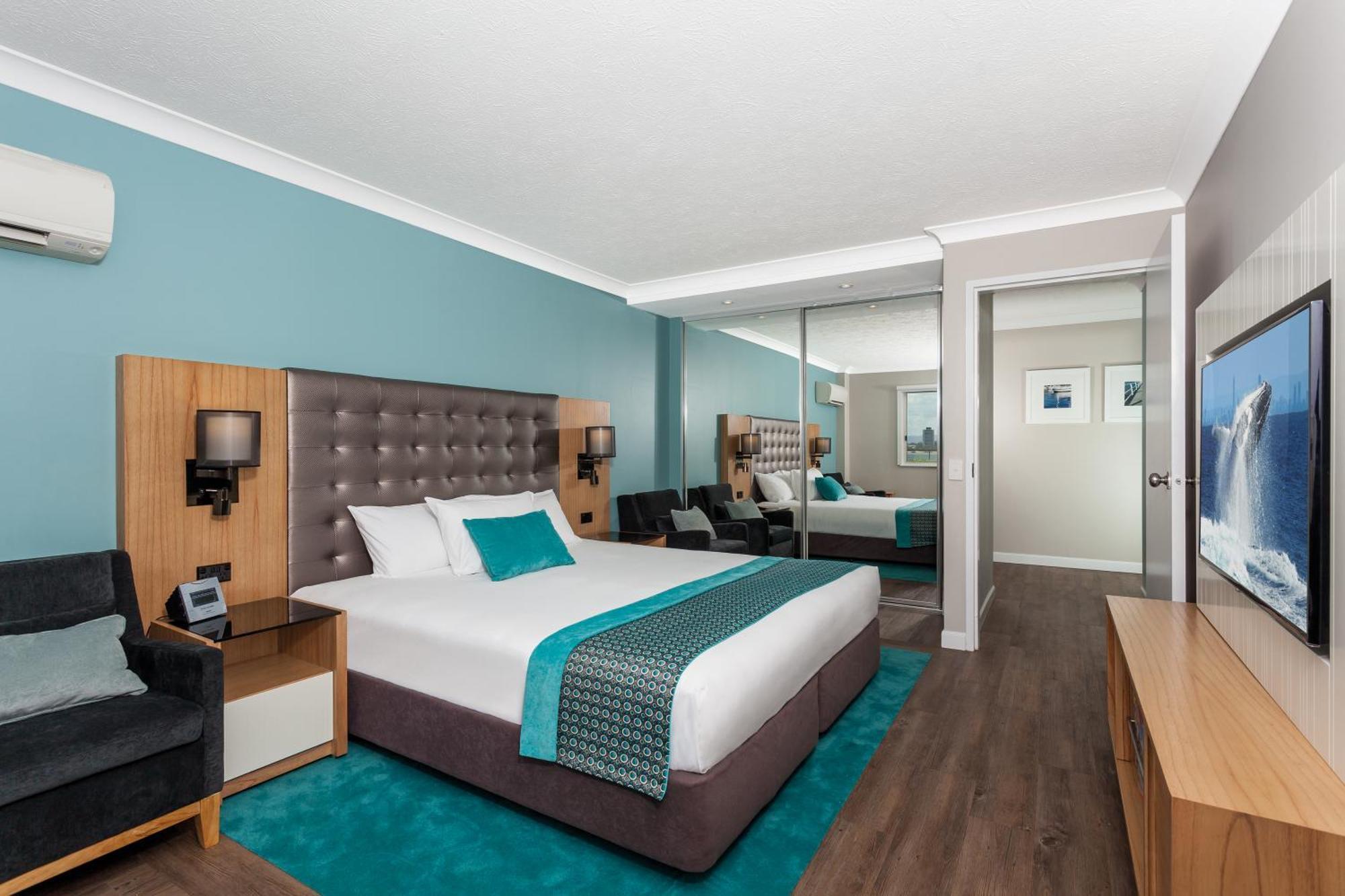 Main Beach Sea World Resort מראה חיצוני תמונה